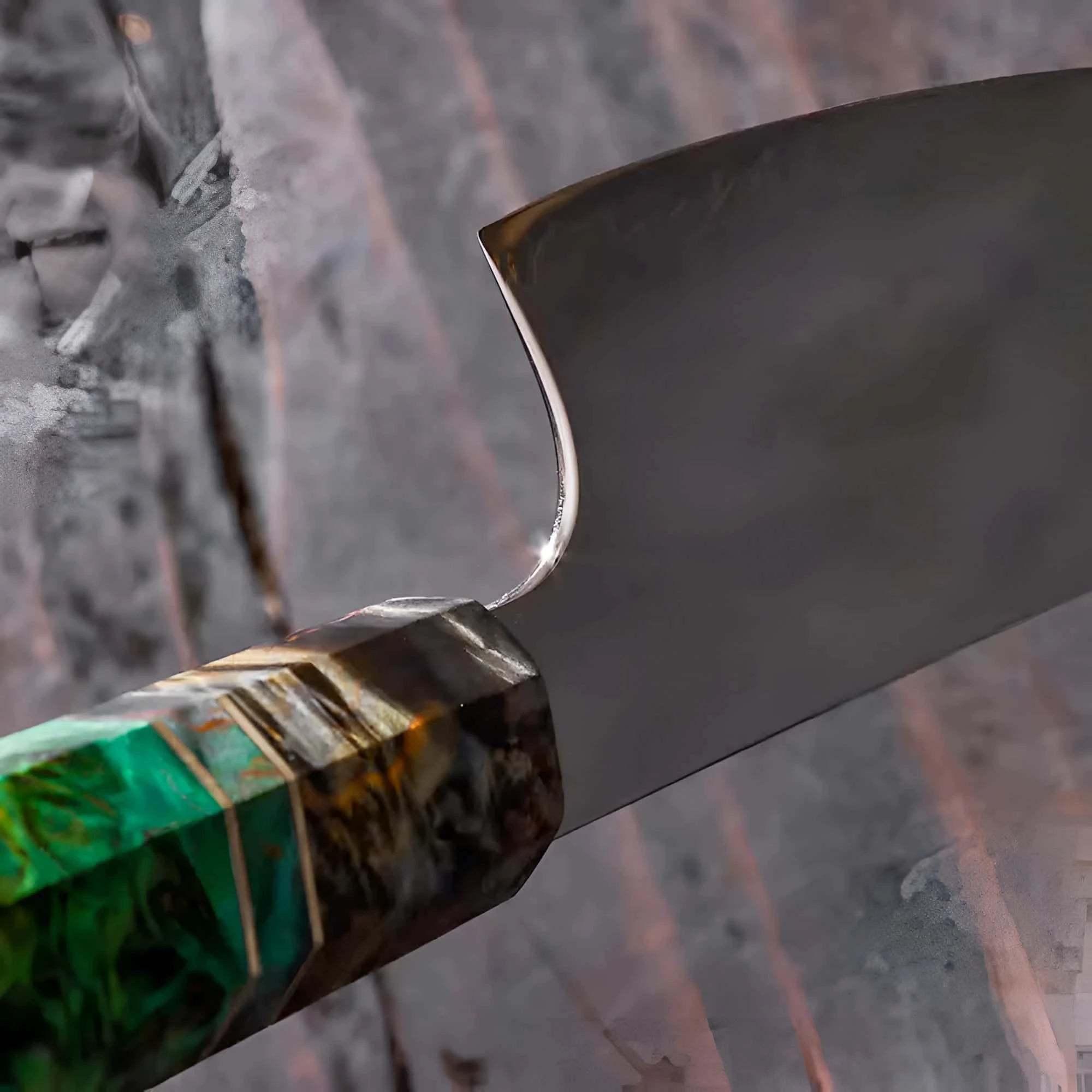 In poza este prezentat cutitul.