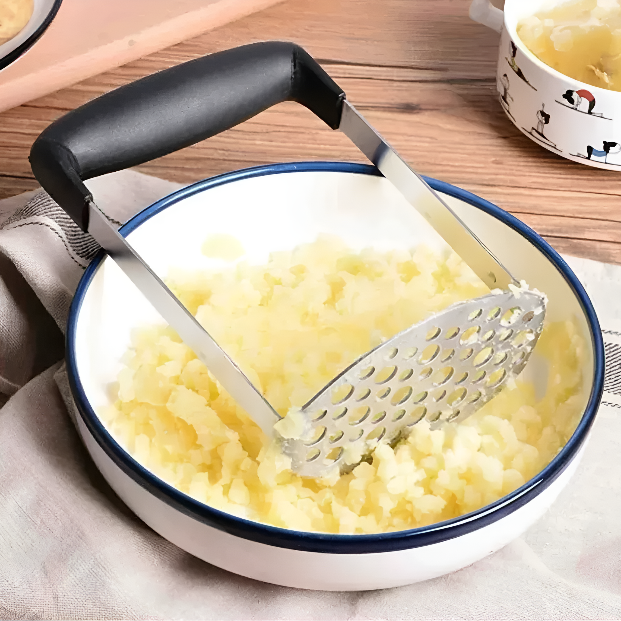 Zdrobitor pentru cartofi Koken, din oțel inoxidabil, Presa cu mâner ergonomic anti-alunecare, pasator manual pentru legume, 16,8 x 11,2 x 7,2 cm, Negru/Argintiu
