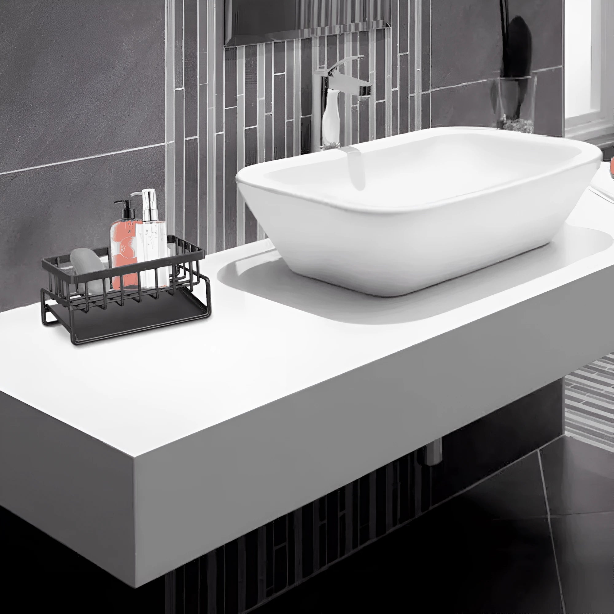 In poza este reprezentat organizatorul pentru chiuveta.