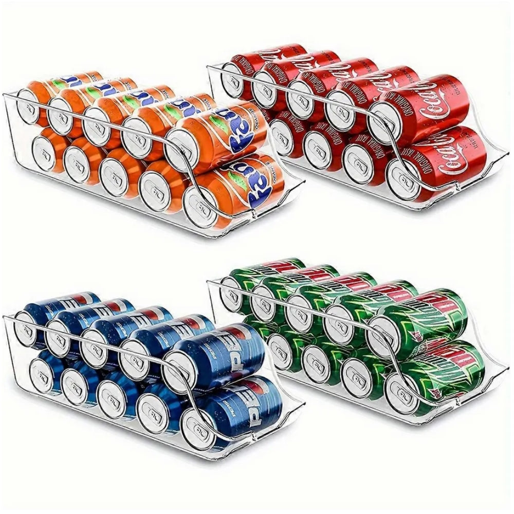 Patru organizatoare transparente, dispuse în perechi, pline cu doze de băuturi în culori diferite (Coca-Cola roșu, Fanta portocaliu, Pepsi albastru, Sprite verde).