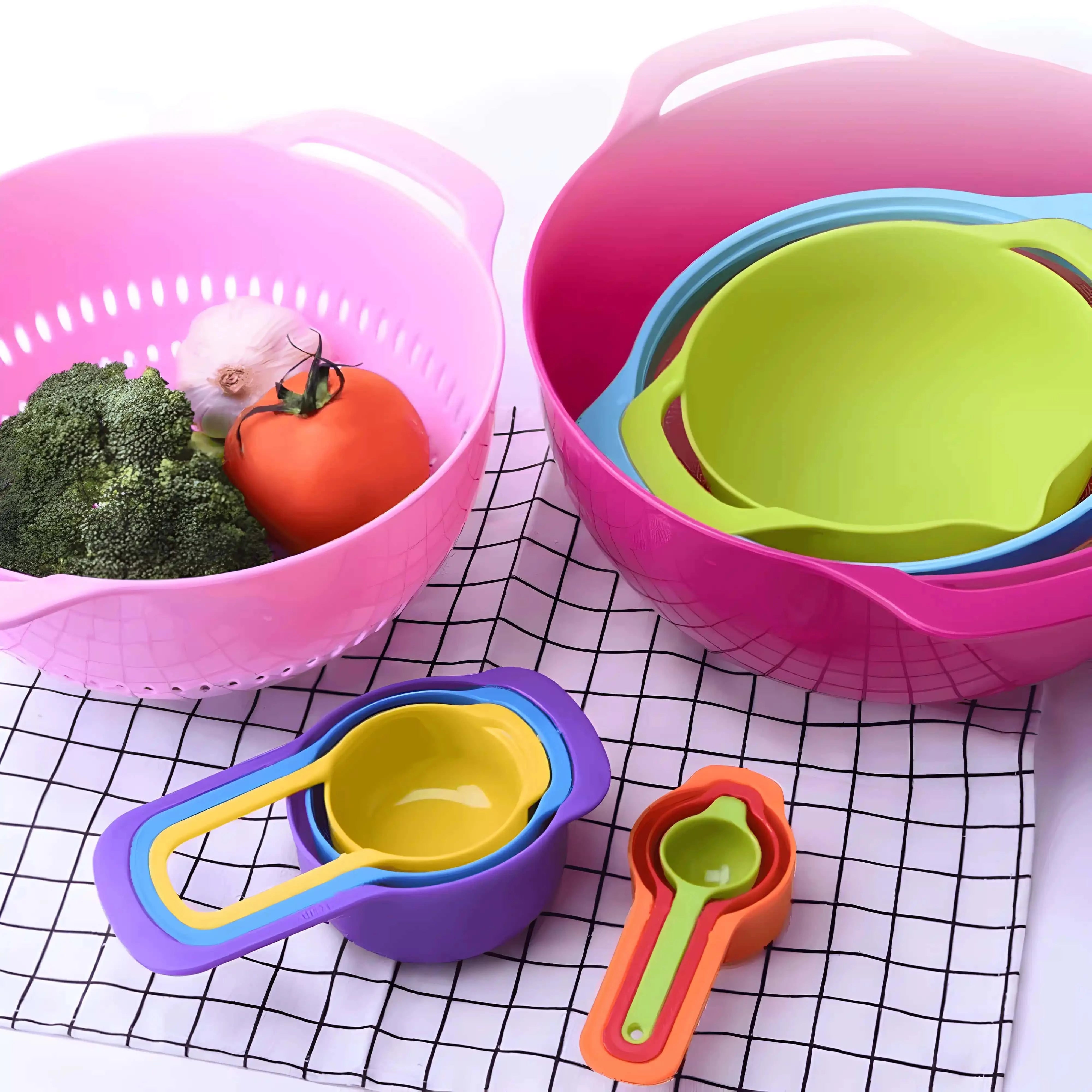 Boluri Rainbow de la Koken, Set de 10 Boluri cu Unitati de Masura si 2 tipuri de Sita, de la 7.5 la 500 ml, Fara BPA, Multicolor, - köken